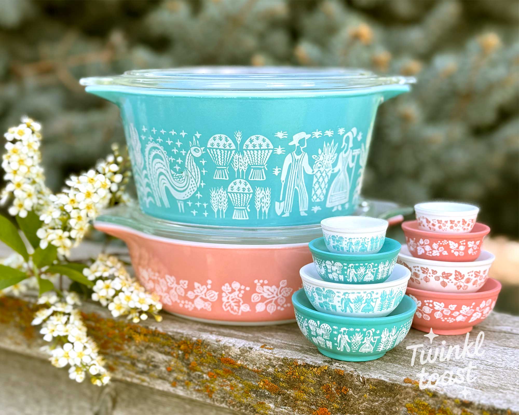 Mini Pyrex-Inspired Mixing Bowls – Retro Stackable Set: Spring Blossom