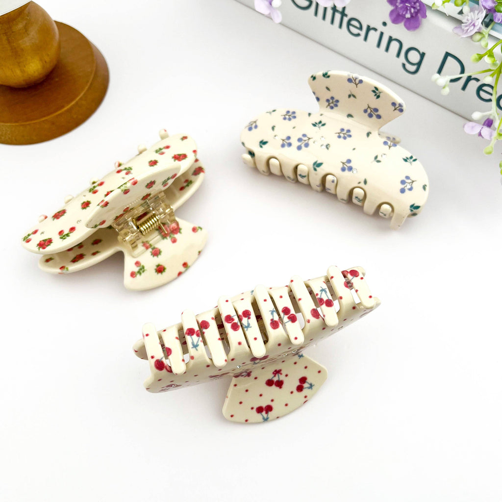 Elegant Dainty Cherry Claw CIip