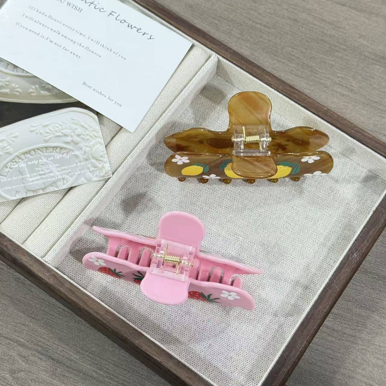 Lemon & Daisy Claw Clip
