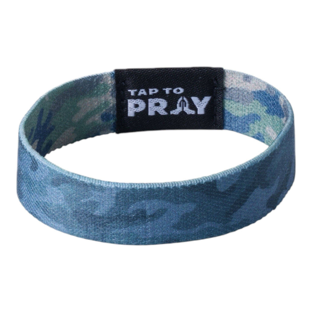 Tap To Pray® Wristband – Green & Charcoal Camo