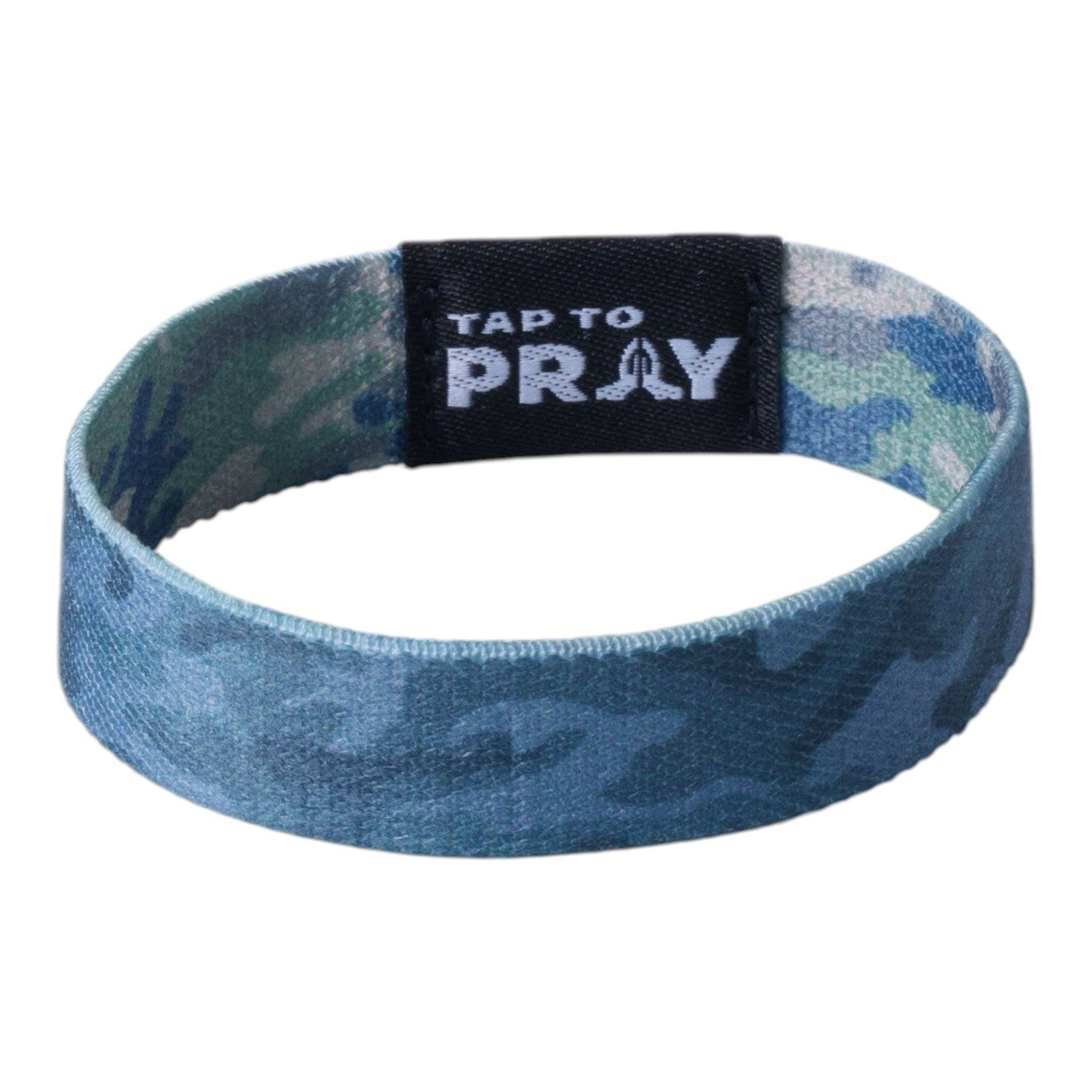 Tap To Pray® Wristband – Green & Charcoal Camo