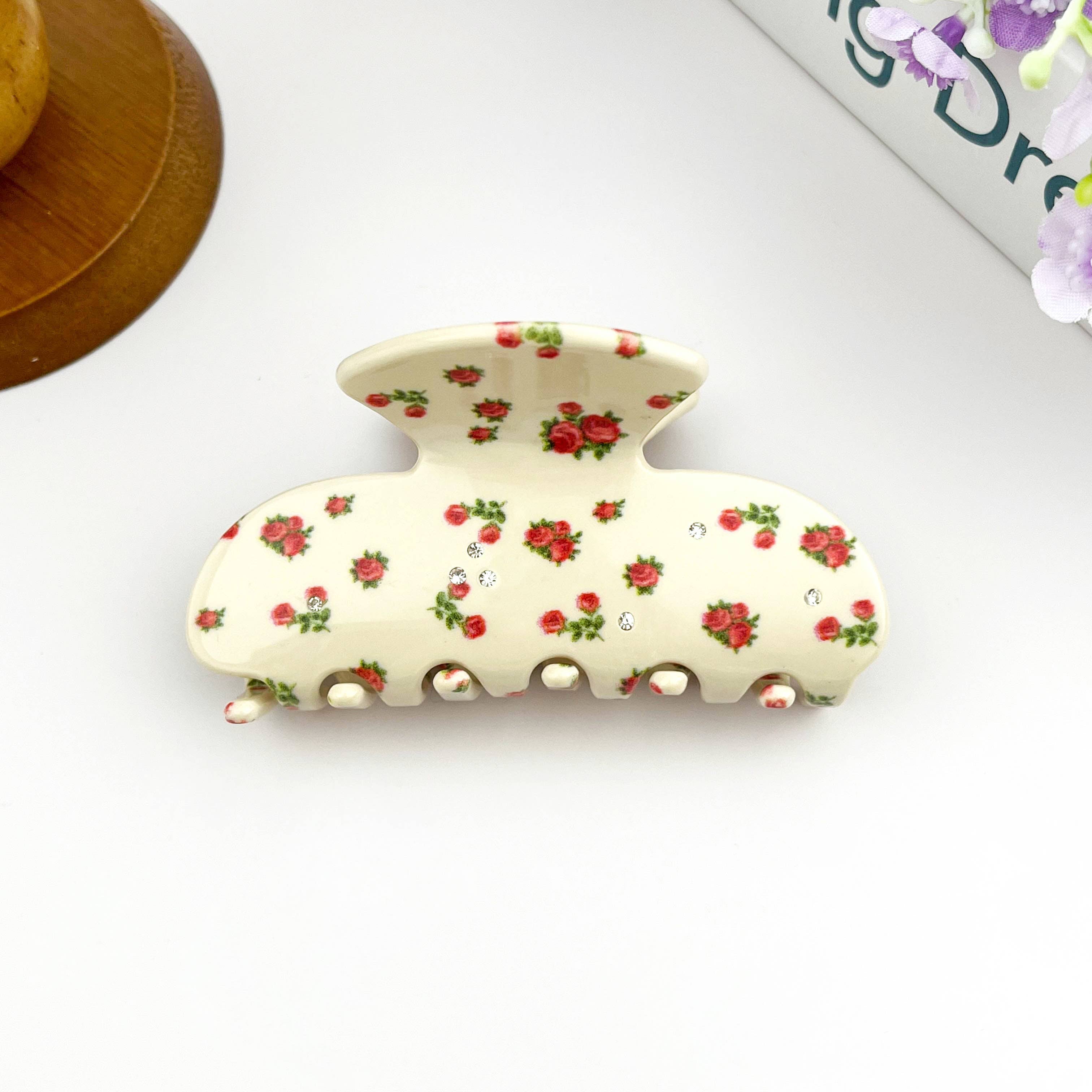 Elegant Dainty Cherry Claw CIip