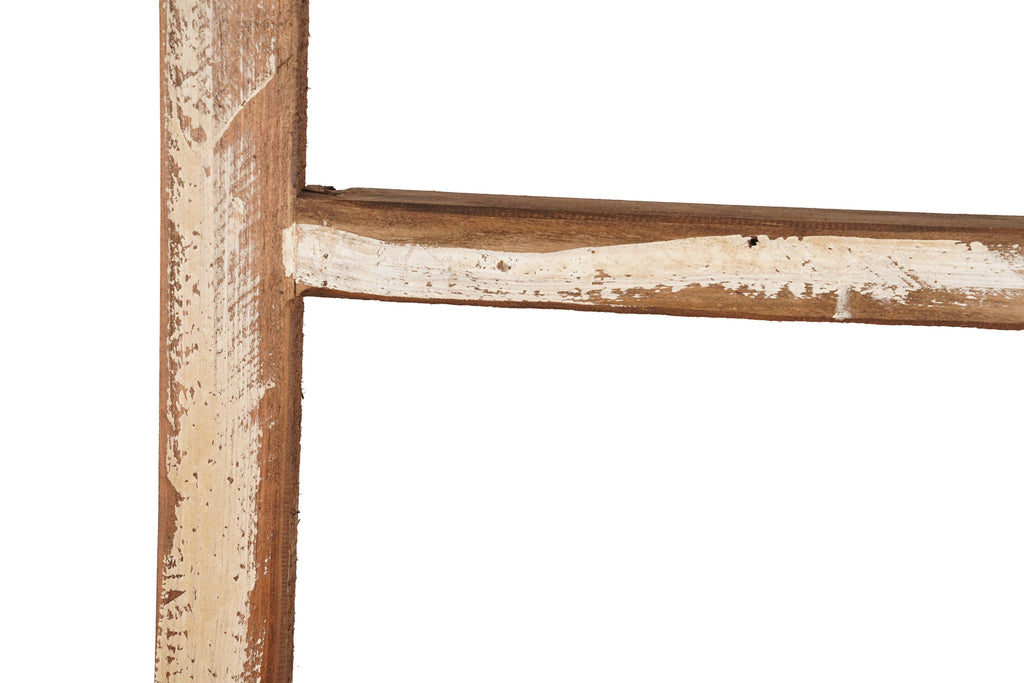Farmhouse 4 Foot Blanket Wood Ladder: Antiqued White
